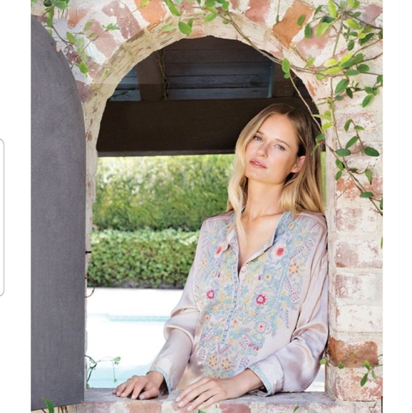 REANNE SATIN BLOUSE - Picture 2 of 8